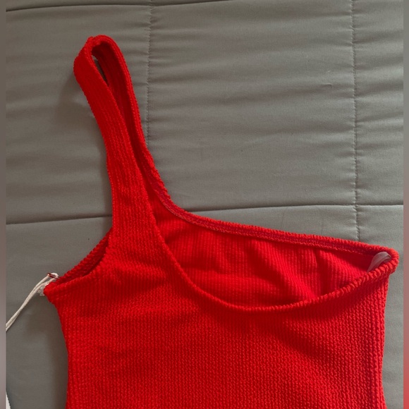 NWT Good American Always Fits One Shoulder Textured One Piece Swimsuit - Picture 10 of 13
